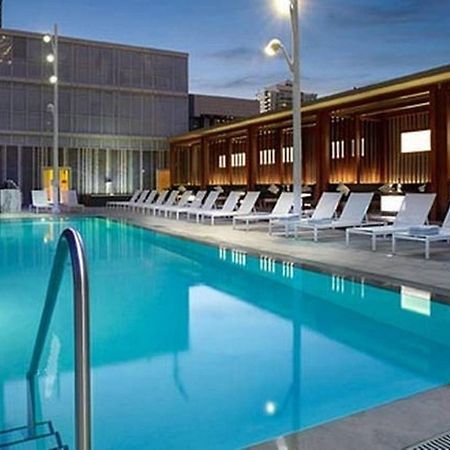 Life Suites Loft - Cn Tower Торонто Экстерьер фото