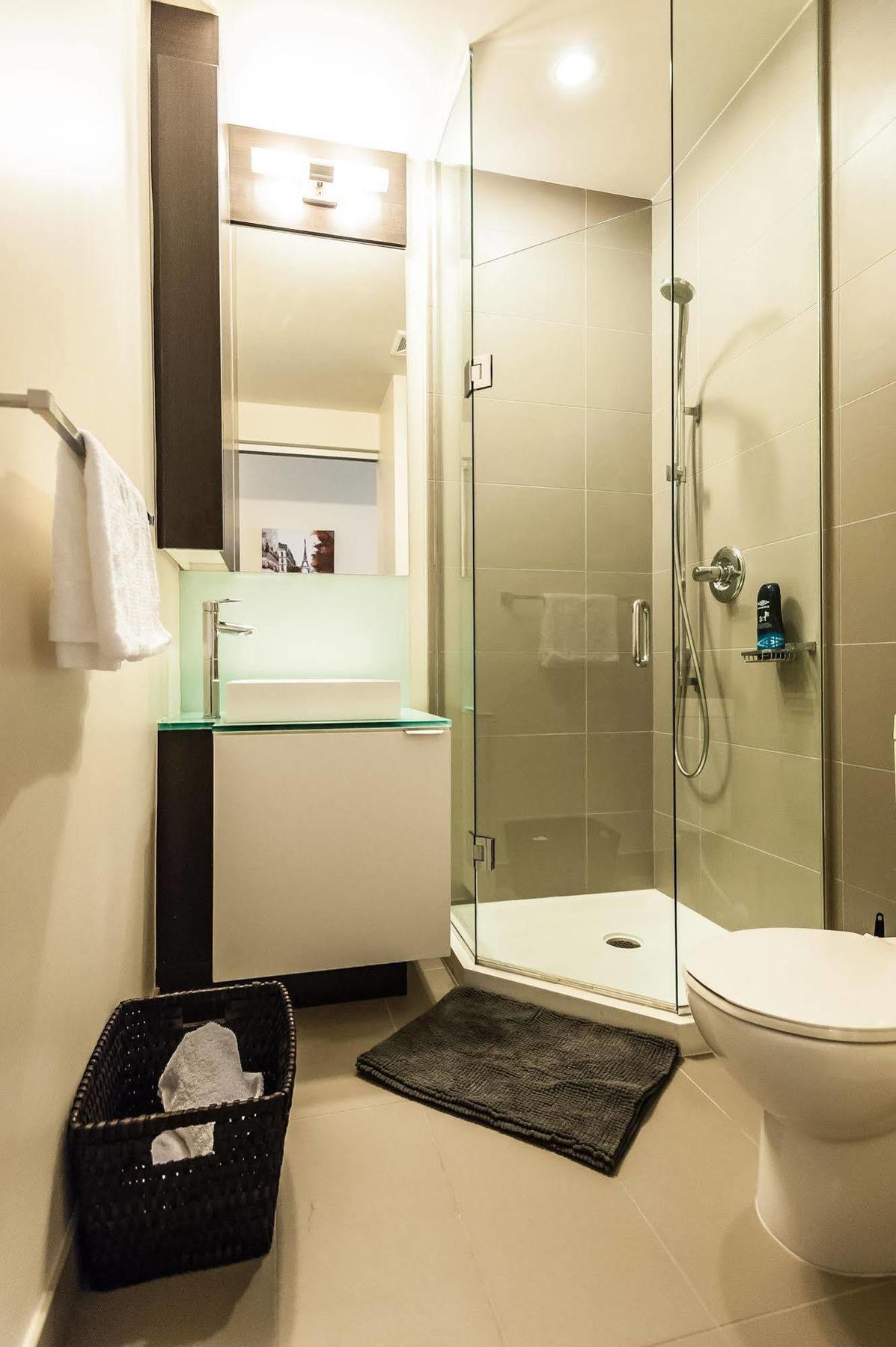 Life Suites Loft - Cn Tower Торонто Экстерьер фото